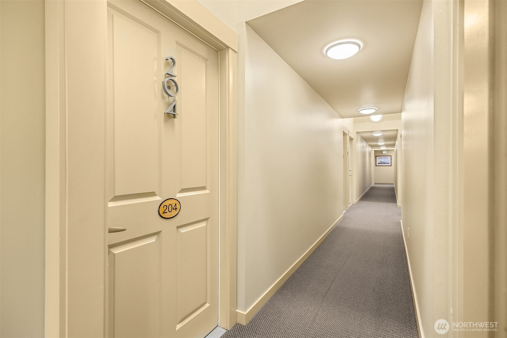 842 Washington Street 204