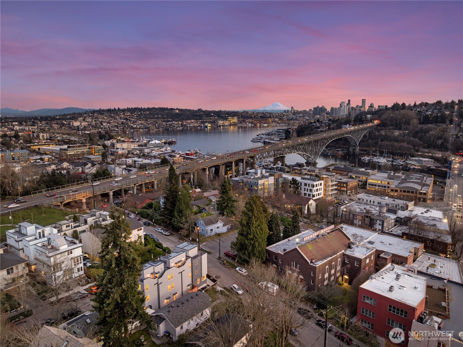 3605 Linden Avenue N