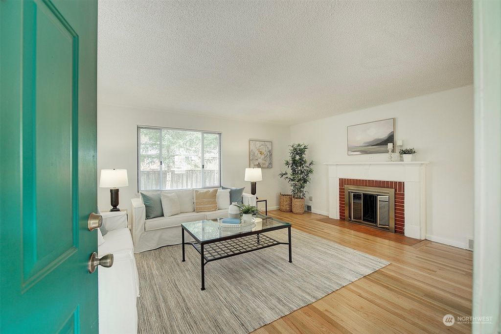 Photo of 14356 Evanston Avenue N, Seattle, WA 98133 (MLS # 2294180)