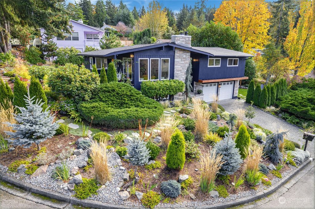 Photo of 4676 148th Place SE, Bellevue, WA 98006 (MLS # 2297147)