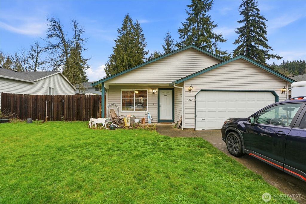 Photo of 1040 Ashland St, Kalama, WA 98625 (MLS # 2466485)