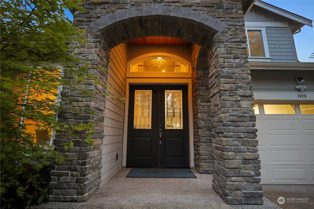Photo of 1973 213th Court SE, Sammamish, WA 98075 (MLS # 2143099)