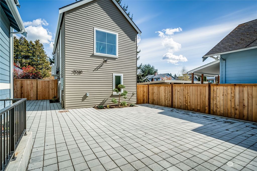 Photo of 7028 Cleopatra Place NW, Seattle, WA 98117 (MLS # 2192456)