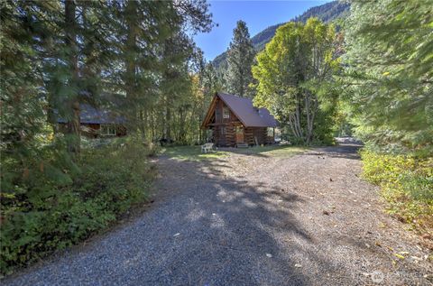 Photo of 26 Mercer Road, Mazama, WA 98833 (MLS # 2440284)