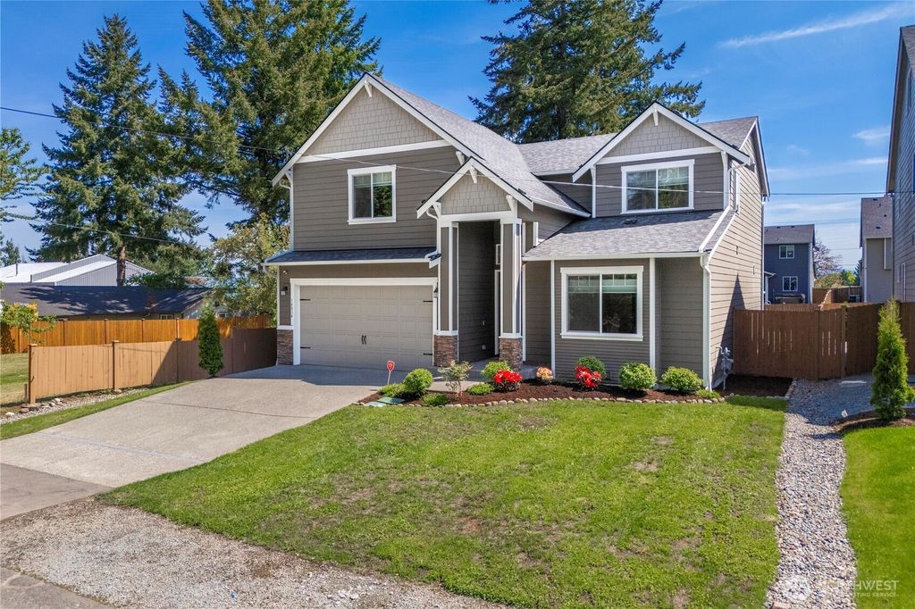 Photo of 14034 28th Avenue S, SeaTac, WA 98168 (MLS # 2371742)