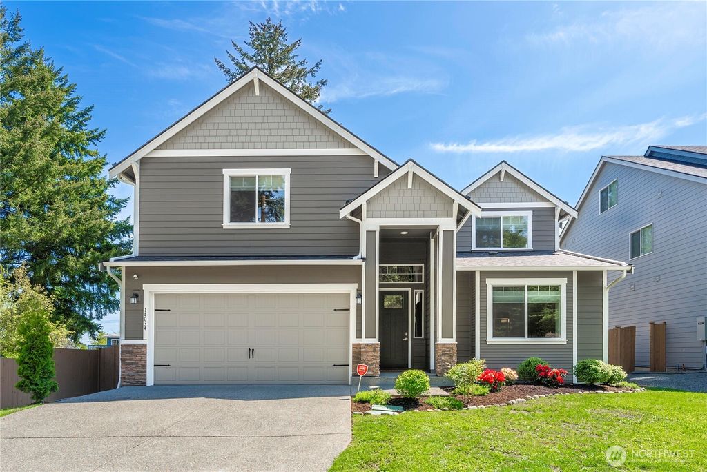 Photo of 14034 28th Avenue S, SeaTac, WA 98168 (MLS # 2371742)