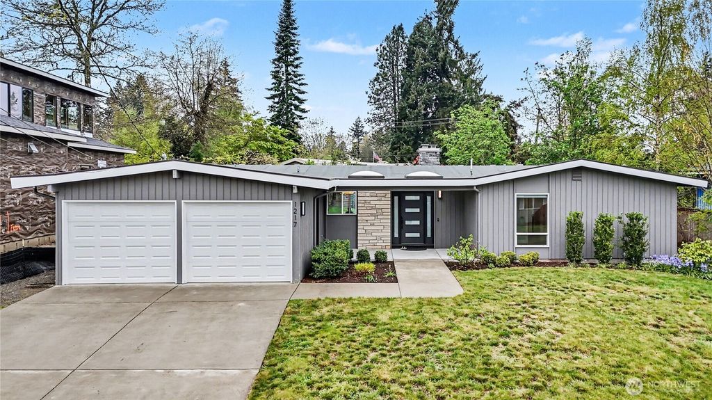 Photo of 1217 150th Avenue SE, Bellevue, WA 98007 (MLS # 2512676)