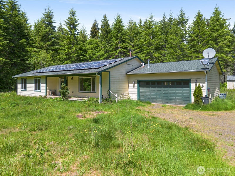 231 W New Moon Lane