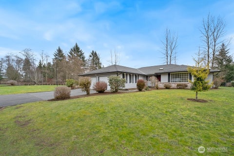 Photo of 13822 Meridian Street, Lake Stevens, WA 98258 (MLS # 2576789)