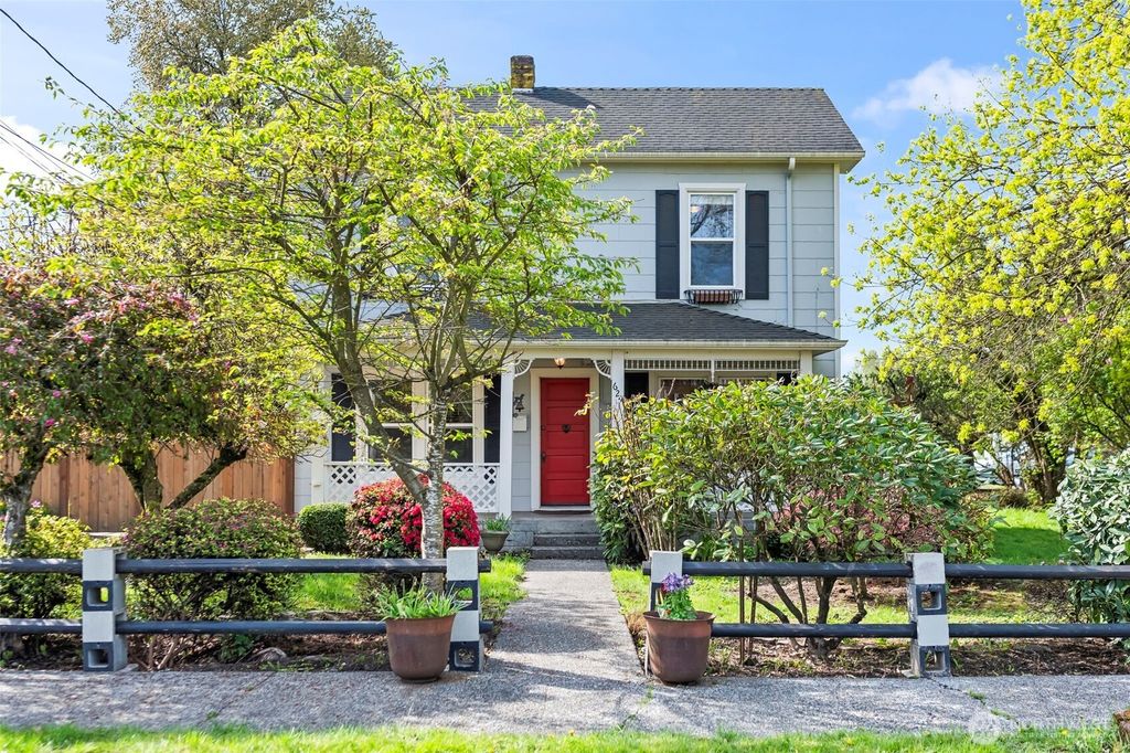 Photo of 624 W Willis Street, Kent, WA 98032 (MLS # 2510178)