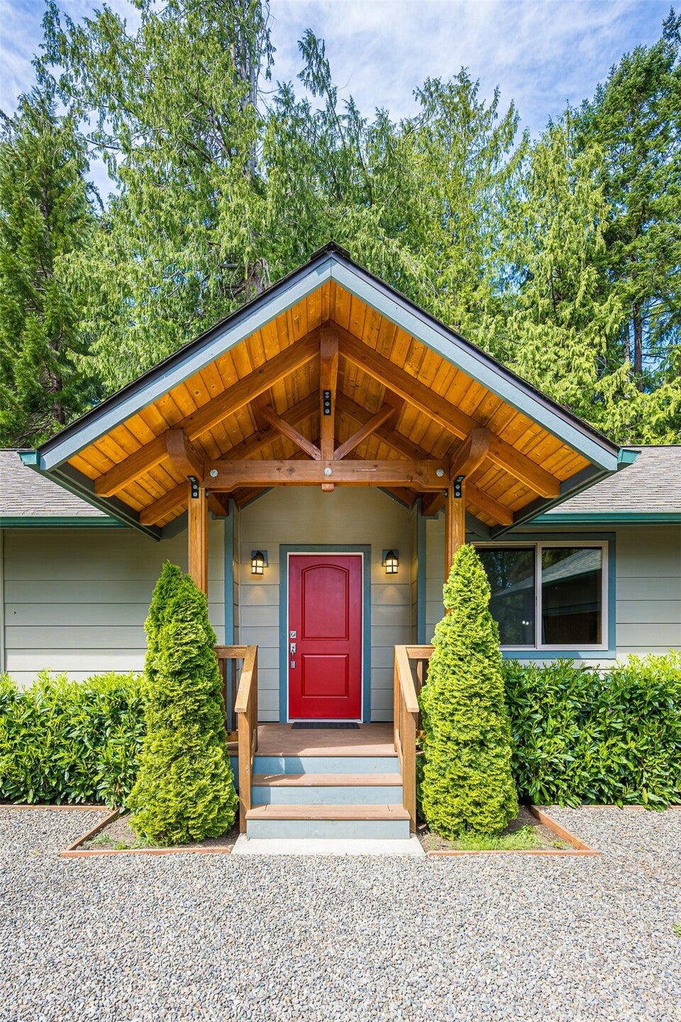 Photo of 530 Montgomery Lane, Port Ludlow, WA 98365 (MLS # 2595040)