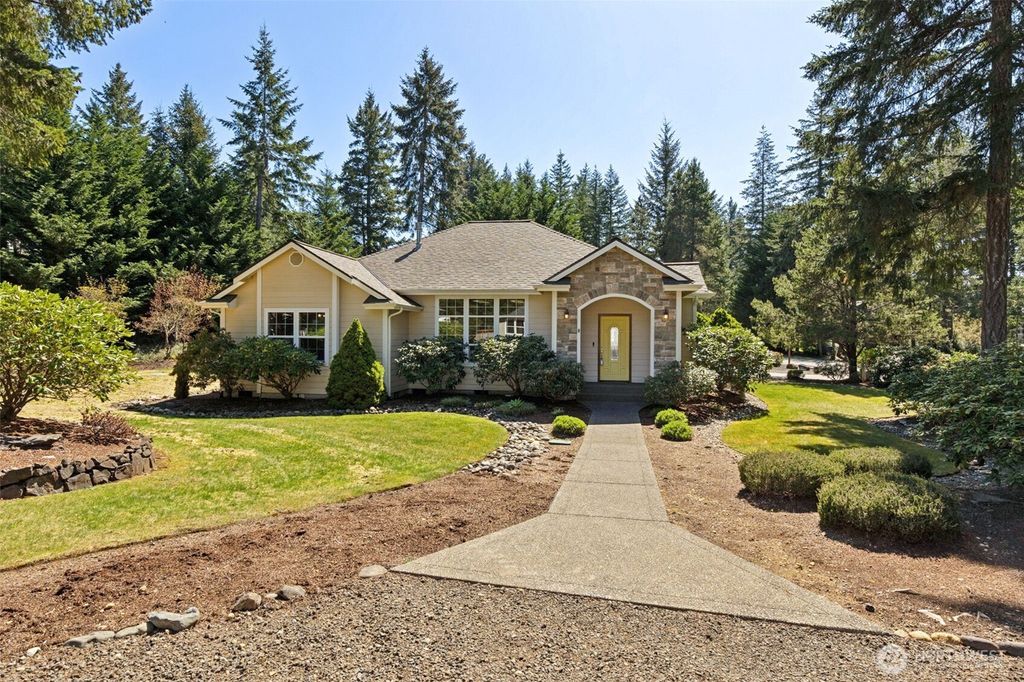 Photo of 51 E Vine Maple Lane, Union, WA 98592 (MLS # 2514110)