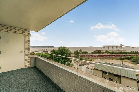 Photo of 521 5th Avenue W #306, Seattle, WA 98119 (MLS # 2534502)
