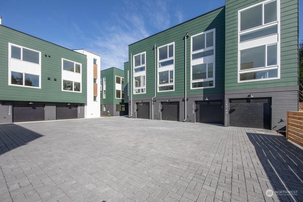 Photo of 12320 14th Avenue NE #B, Seattle, WA 98125 (MLS # 2299150)
