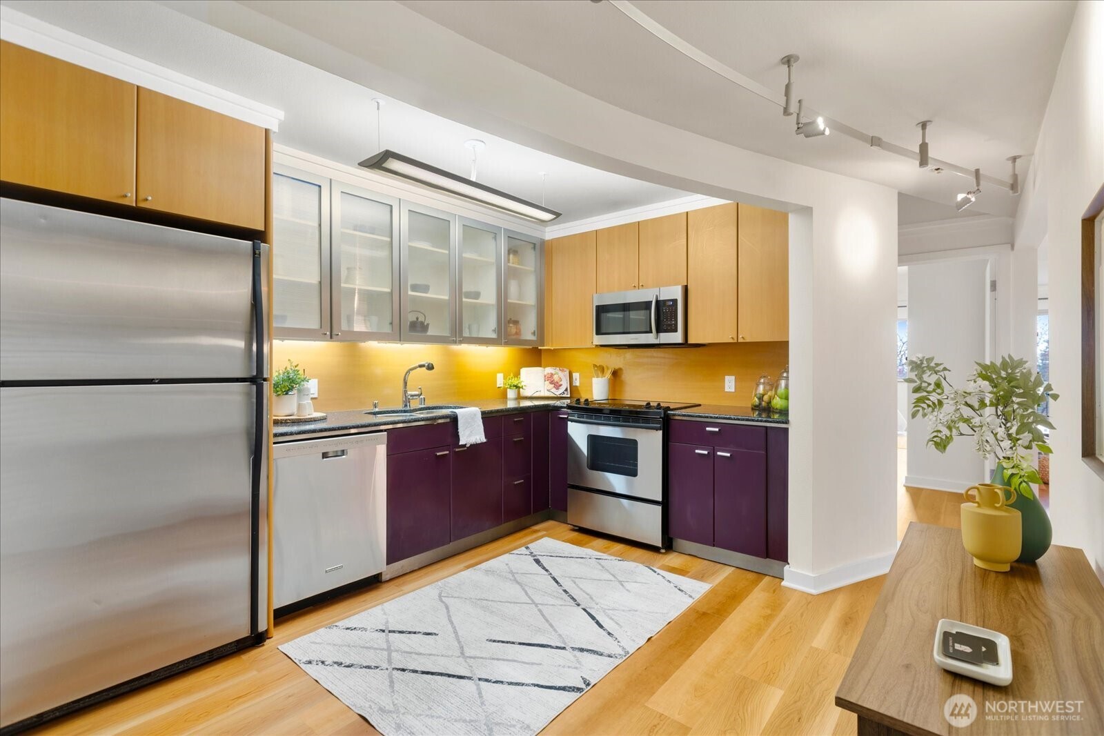 732 11th Avenue E 404