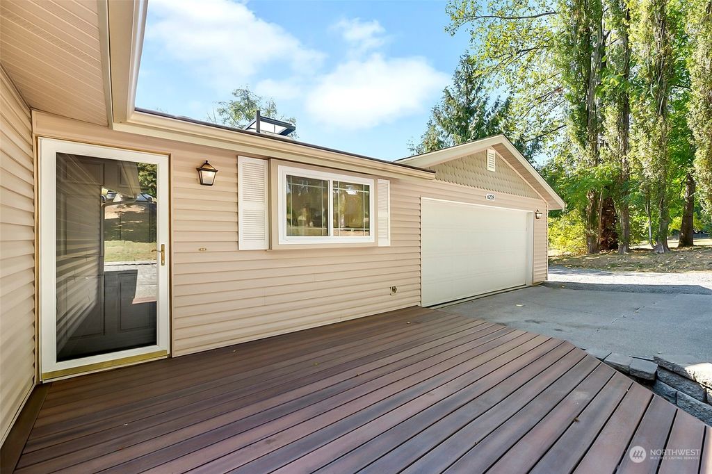 Photo of 6228 65th Drive SE Dr, Snohomish, WA 98290 (MLS # 2162993)