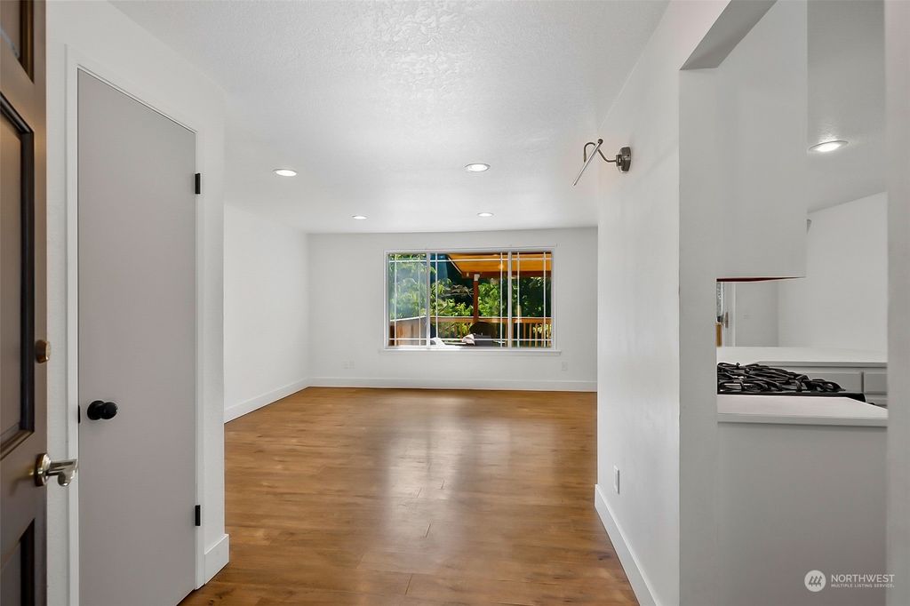 Photo of 6228 65th Drive SE Dr, Snohomish, WA 98290 (MLS # 2162993)