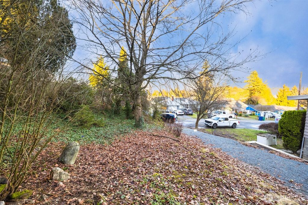 Photo of 8519 S 123rd Pl., Seattle, WA 98178 (MLS # 2473145)