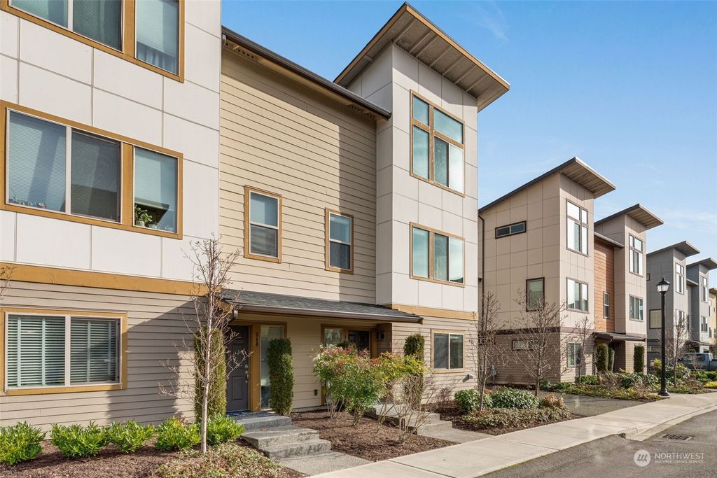 Photo of 342 Chelan Avenue NE, Renton, WA 98059 (MLS # 2307068)