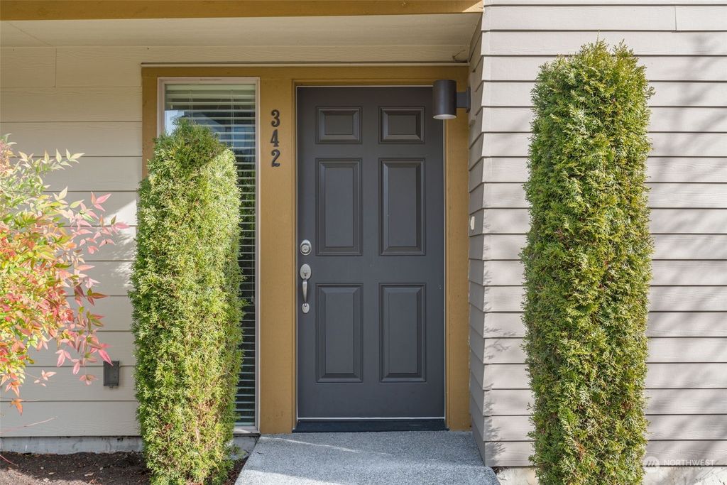 Photo of 342 Chelan Avenue NE, Renton, WA 98059 (MLS # 2307068)