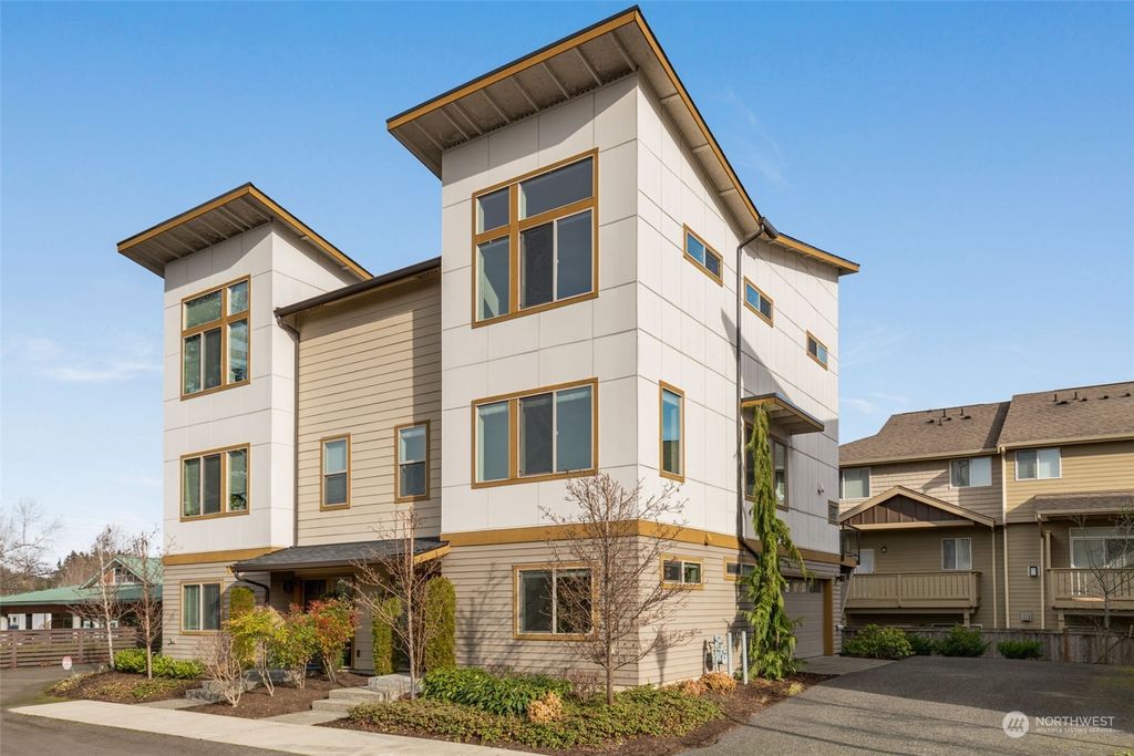 Photo of 342 Chelan Avenue NE, Renton, WA 98059 (MLS # 2307068)