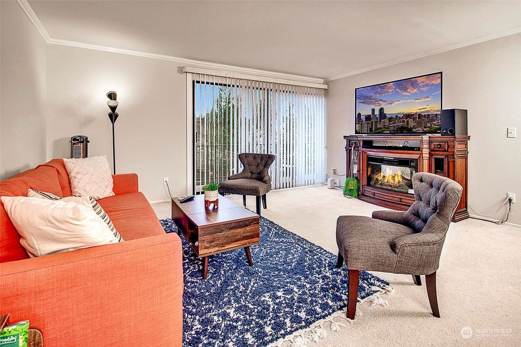 Photo of 11010 NE 68th Street #627, Kirkland, WA 98033 (MLS # 2022551)