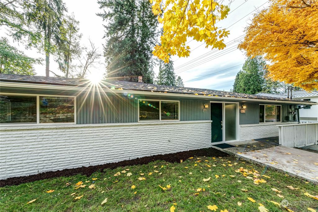 Photo of 19024 75th Avenue W, Lynnwood, WA 98036 (MLS # 2310516)