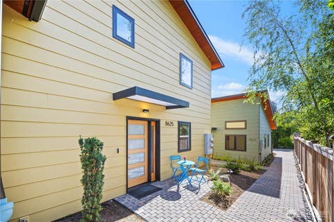 Photo of 8625 30th Avenue SW, Seattle, WA 98126 (MLS # 2555445)