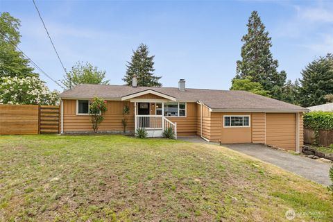 Photo of 839 SW 126th Street, Seattle, WA 98146 (MLS # 2409492)