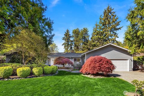 Photo of 14714 NE 10th Street, Bellevue, WA 98007 (MLS # 2511431)