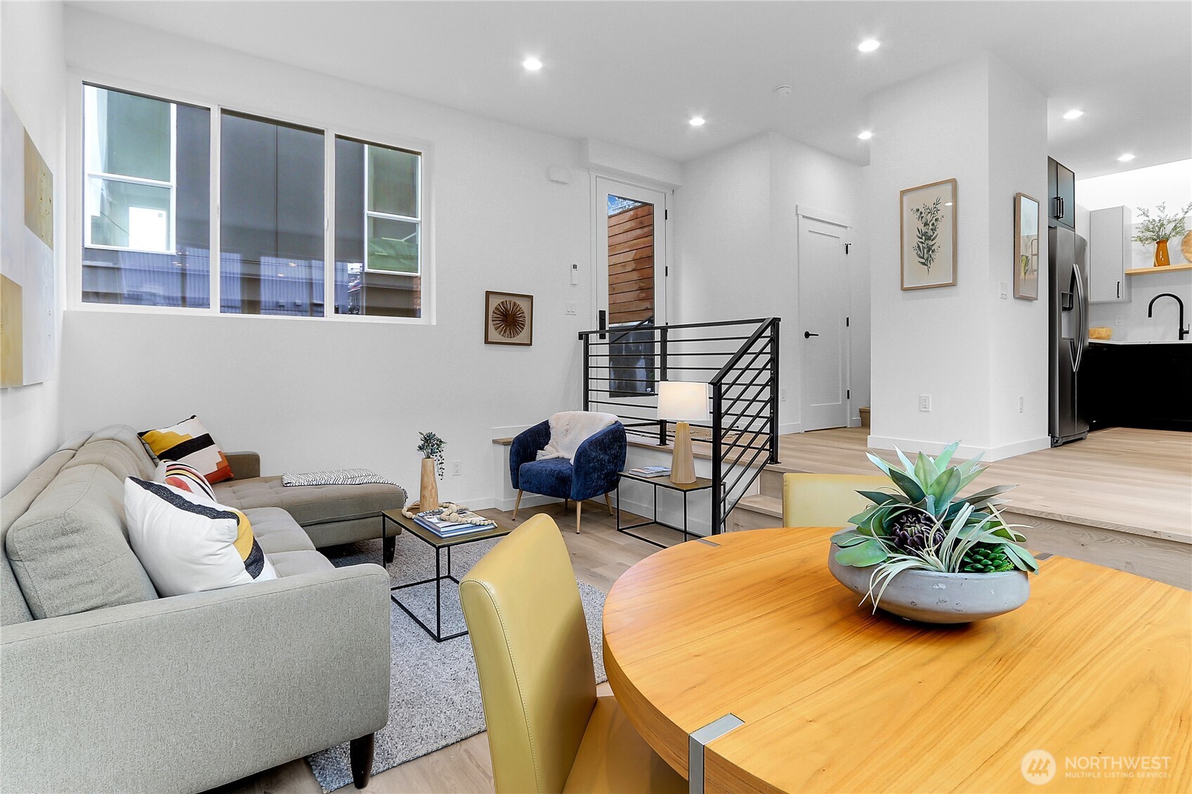 631 W Emerson Street