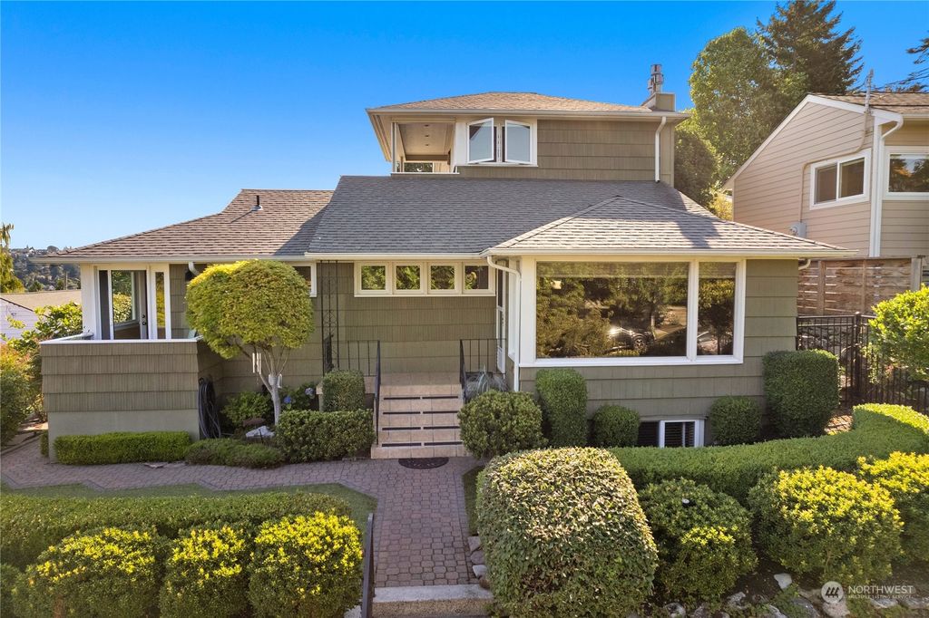 Photo of 3636 12th Avenue W, Seattle, WA 98119 (MLS # 2187910)