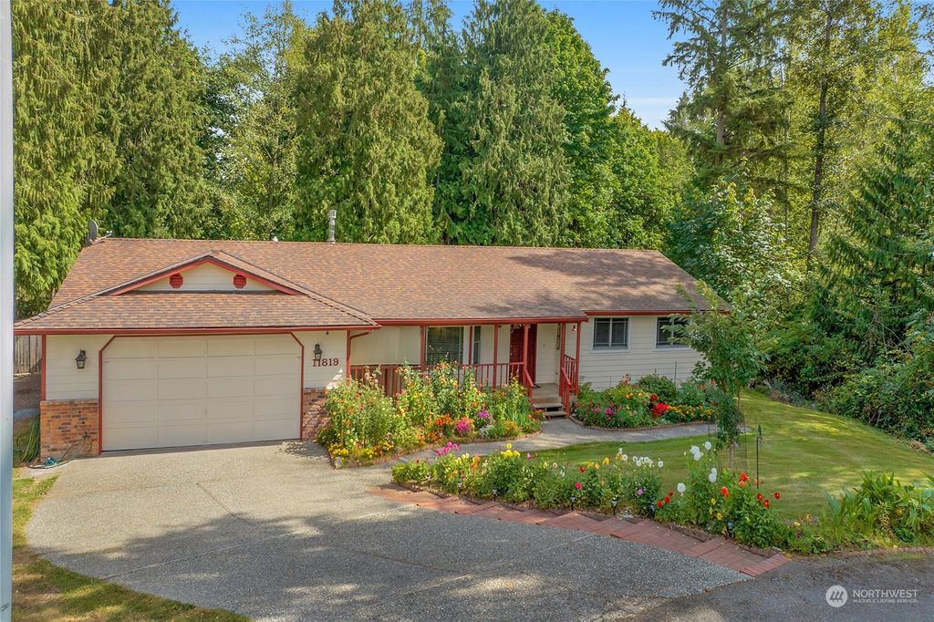 Photo of 11819 18th street St SE, Lake Stevens, WA 98258 (MLS # 2156555)
