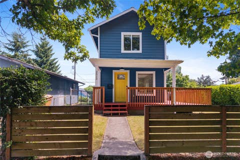 Photo of 2513 S Hosmer Street, Tacoma, WA 98405 (MLS # 2557992)