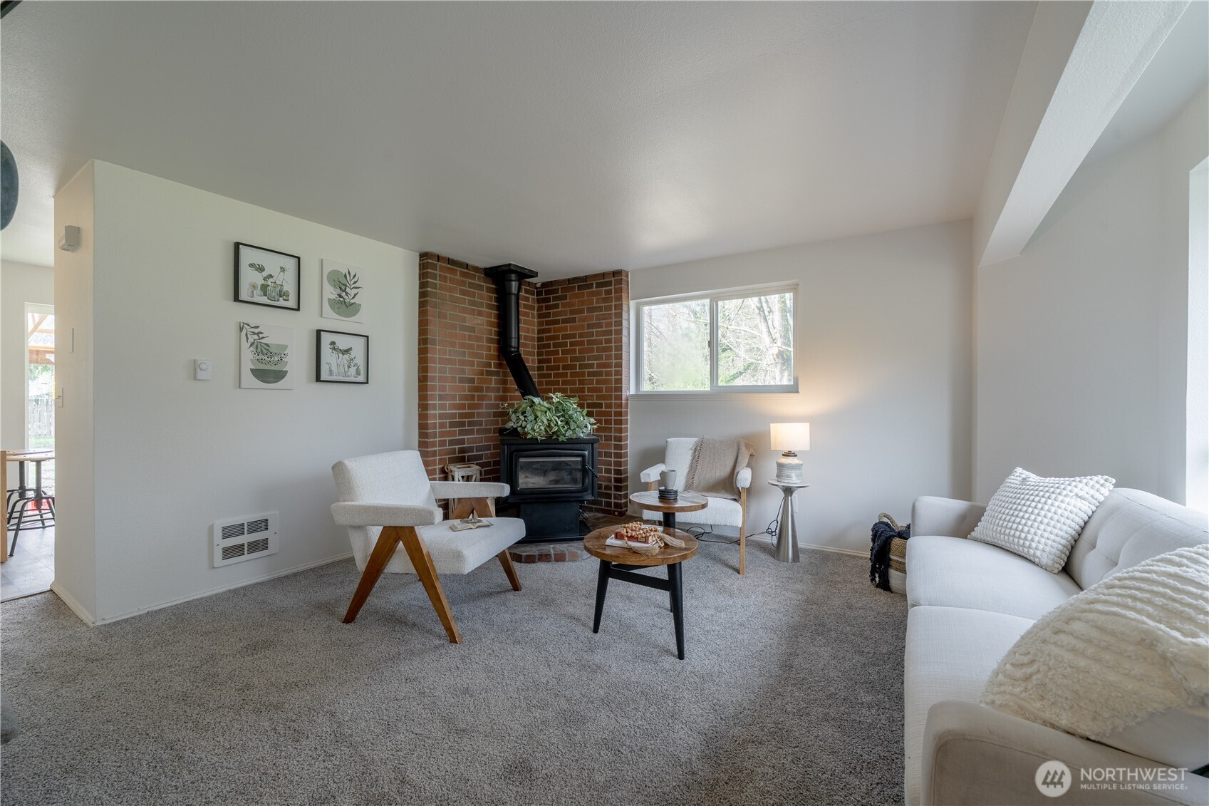120 W Lewis Avenue