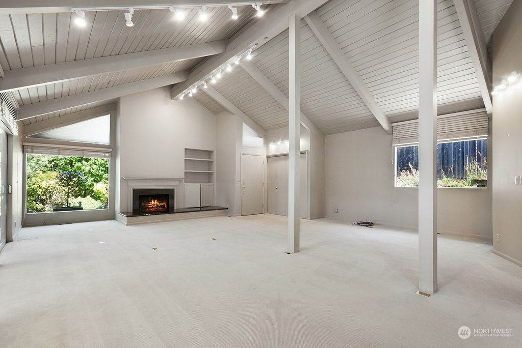 Photo of 2001 E Miller Street, Seattle, WA 98112 (MLS # 2273922)