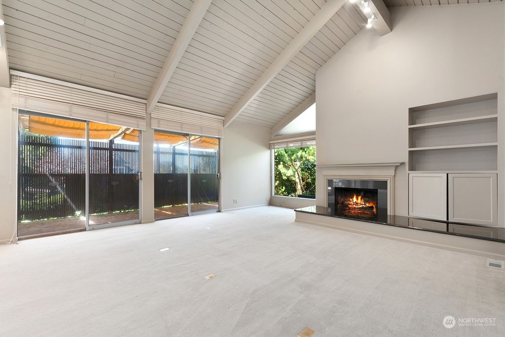 Photo of 2001 E Miller Street, Seattle, WA 98112 (MLS # 2273922)