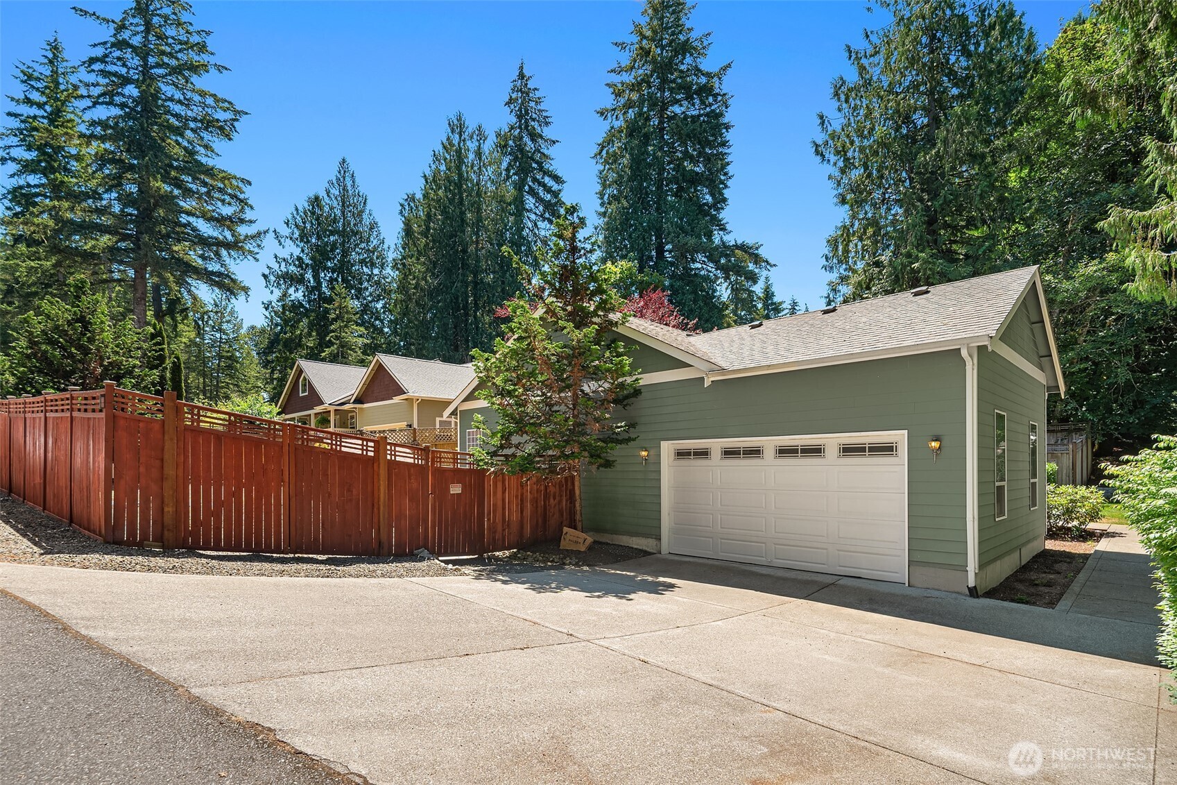 940 E Lakeshore Drive