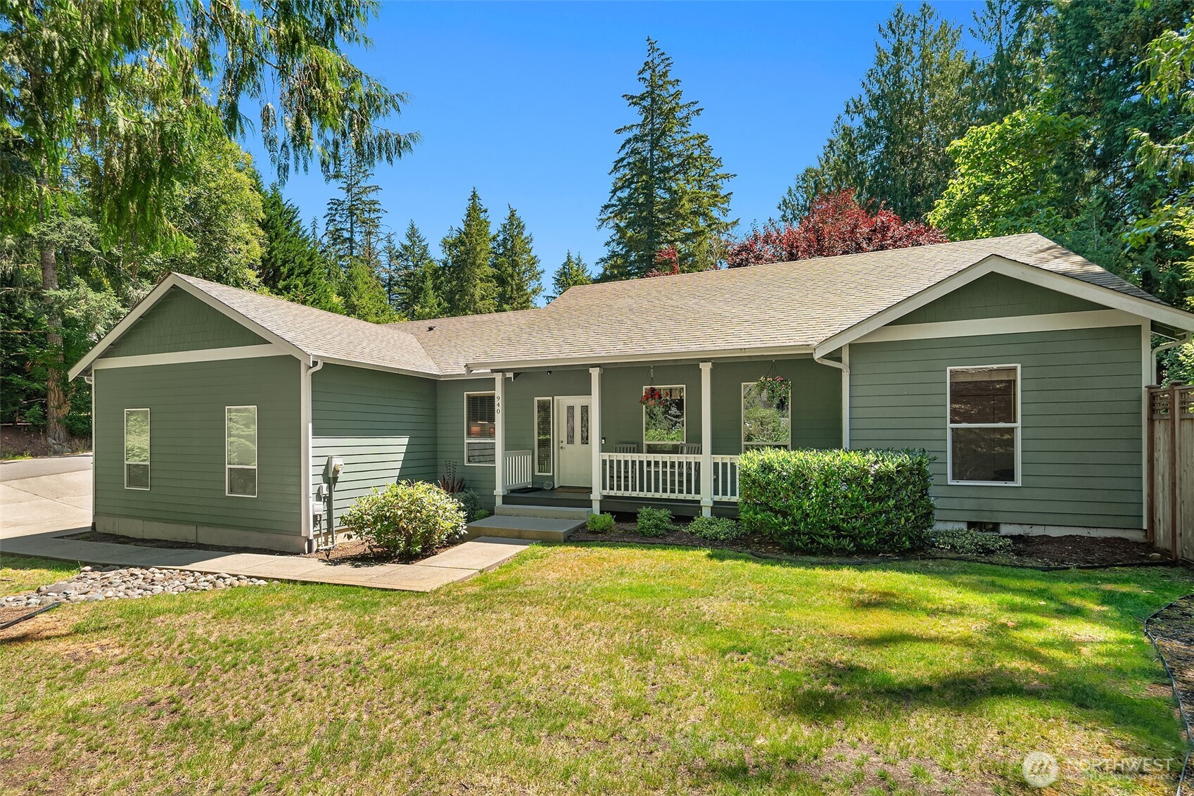 940 E Lakeshore Drive