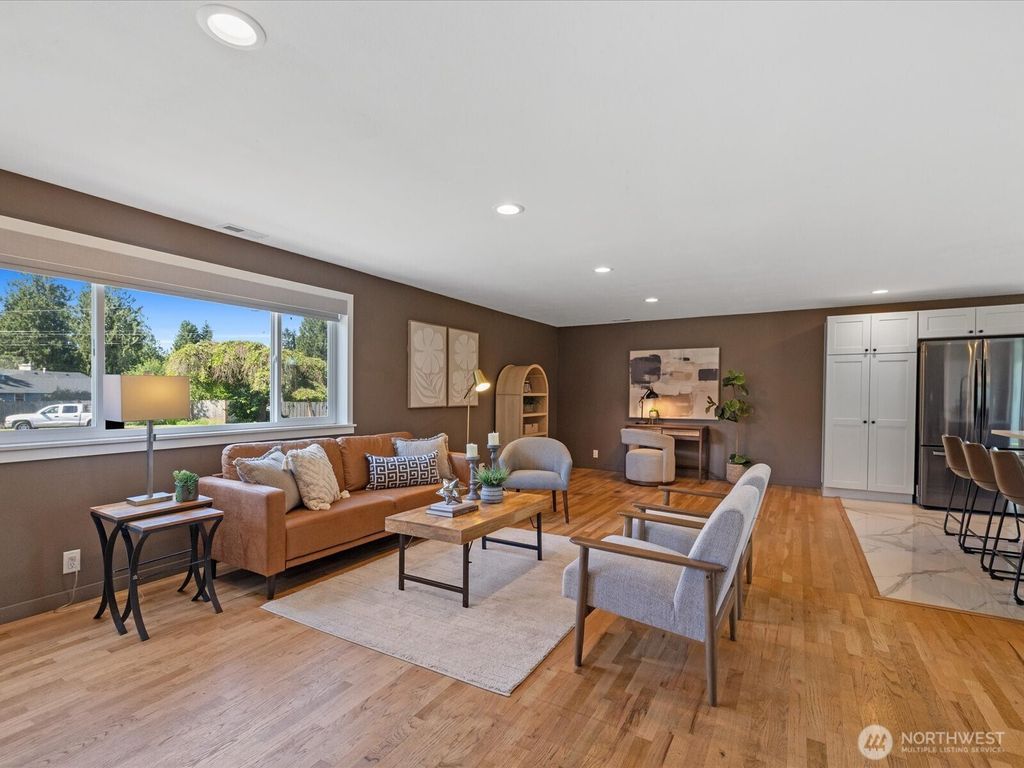 Photo of 18014 110th Place SE, Renton, WA 98055 (MLS # 2531365)