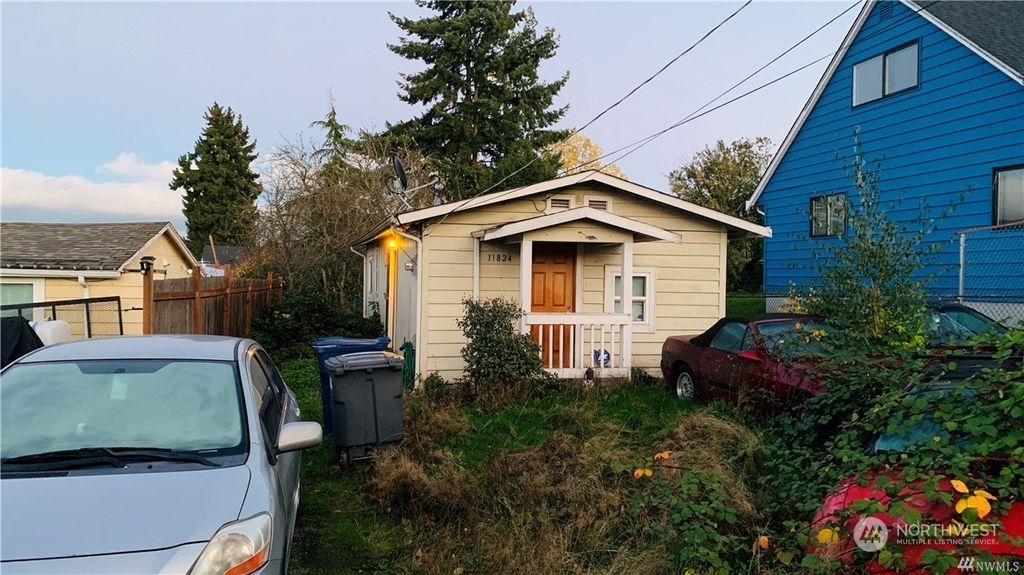 Photo of 11824 25th Avenue S, Burien, WA 98168 (MLS # 2024866)