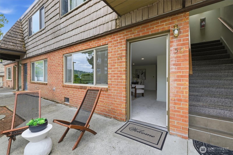 3834 175th Avenue NE E44