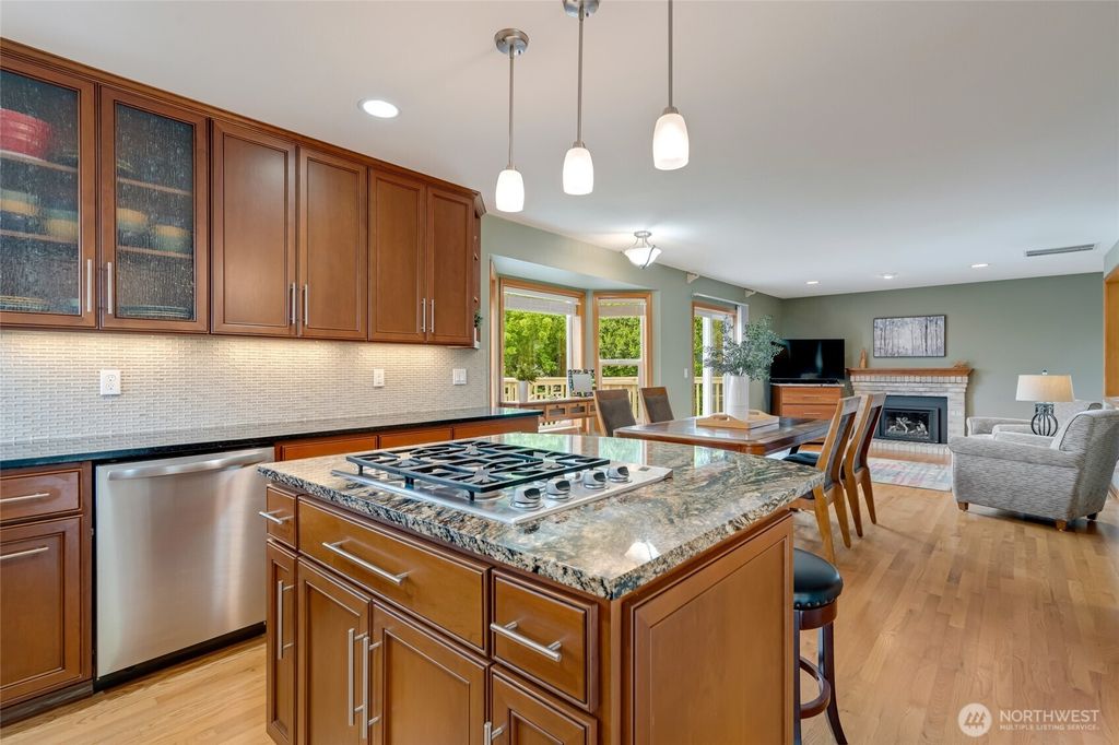 Photo of 6907 57th Street NE, Marysville, WA 98270 (MLS # 2371584)