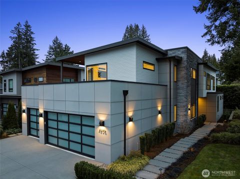 Photo of 4605 108th Avenue NE, Kirkland, WA 98033 (MLS # 2347172)