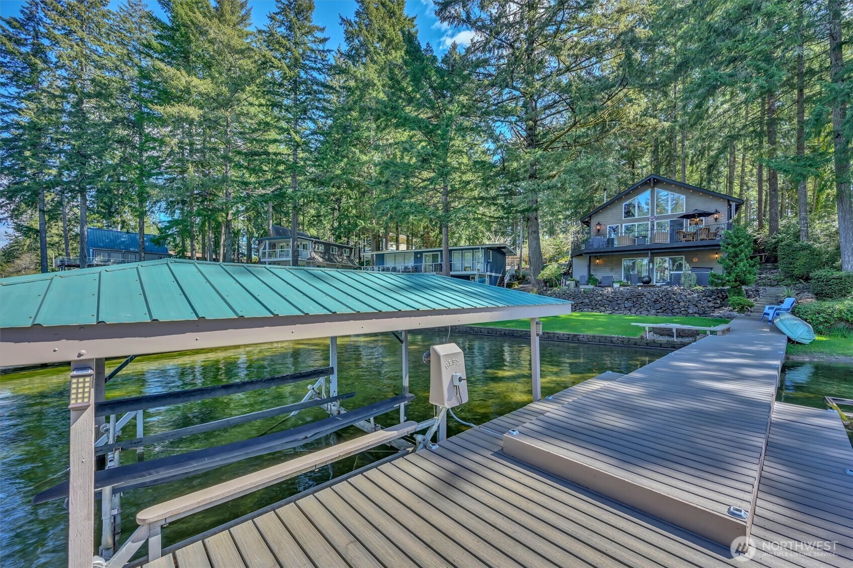 2851 E Mason Lake Drive E
