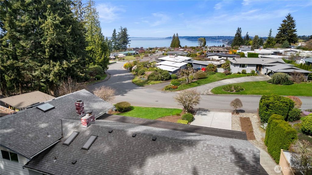 Photo of 741 S 295th Place, Federal Way, WA 98003 (MLS # 2502597)