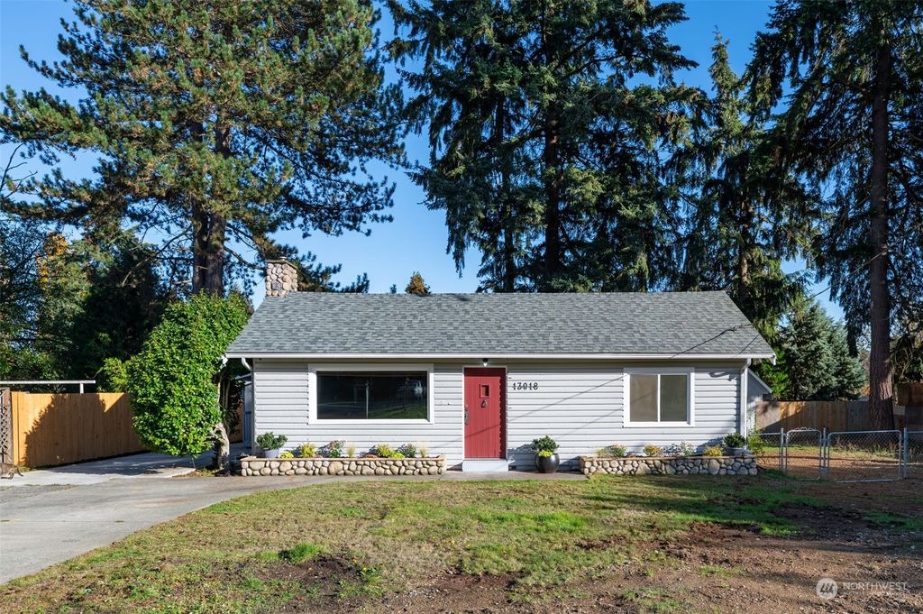 Photo of 13018 2nd Avenue S, Burien, WA 98168 (MLS # 2309644)