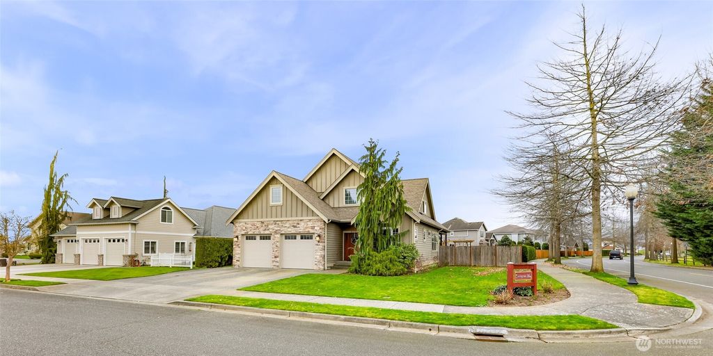 Photo of 879 Bentgrass Way, Lynden, WA 98264 (MLS # 2476922)