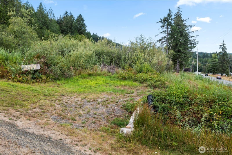 21431 N US Hwy 101