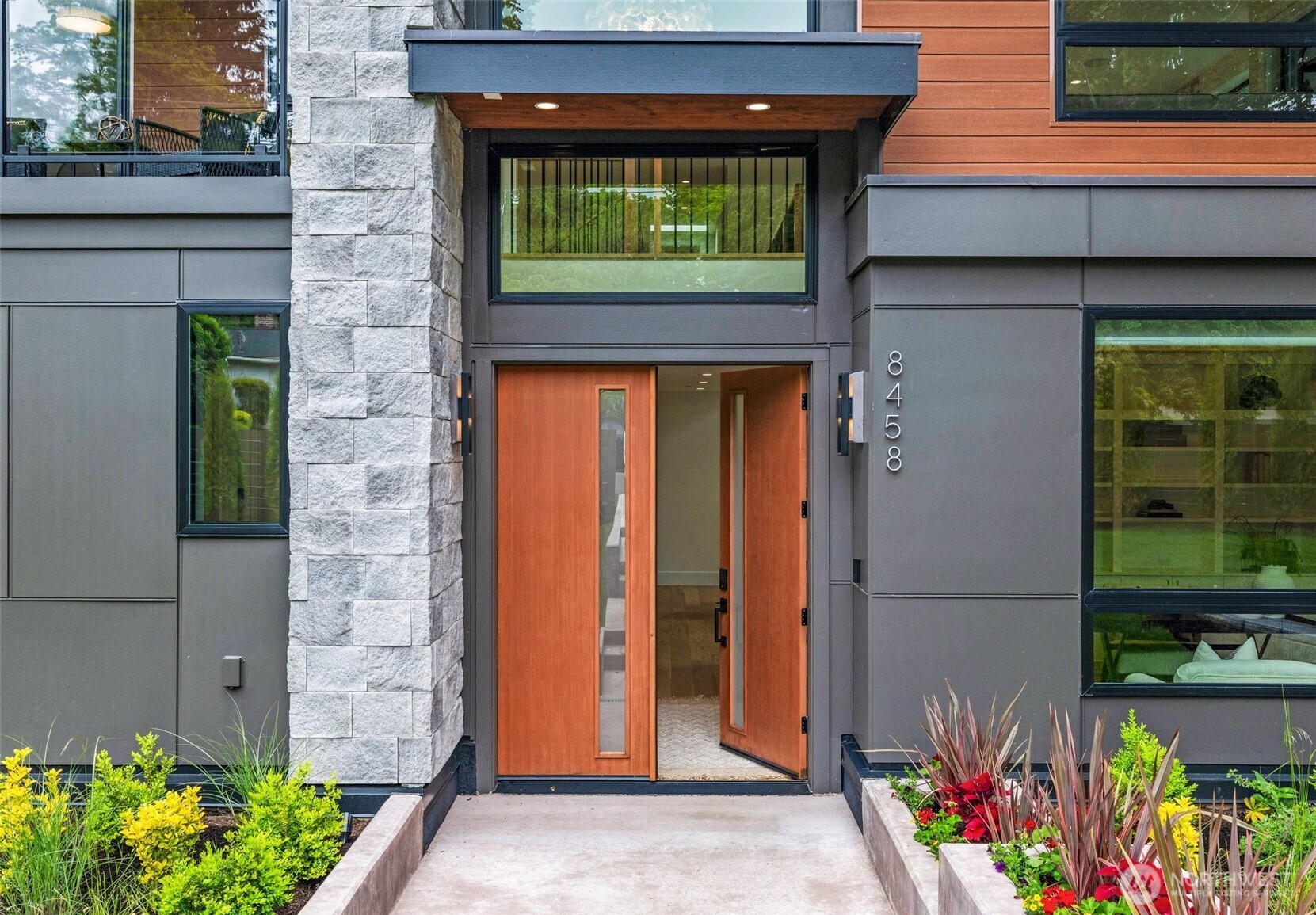 8458 NE 9th Street